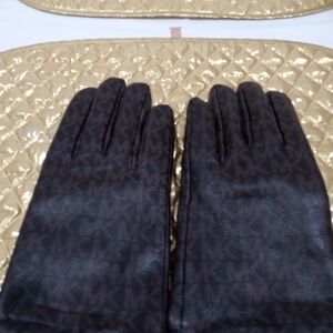 Michael Kors Dark Brown Women's Gloves